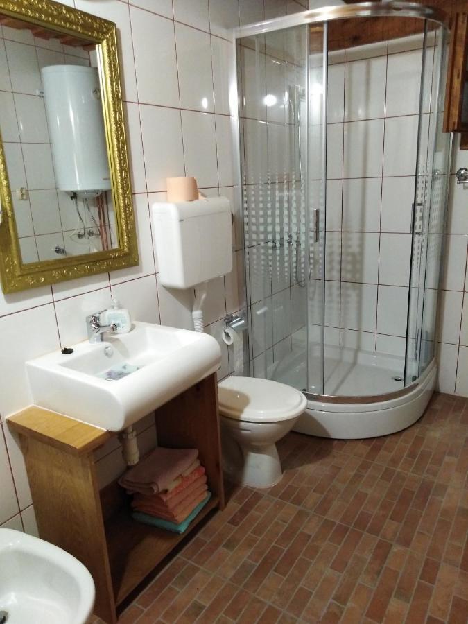 Ferienwohnung Umjetnicka Etno Kuca Luka Podravske Sesvete Exterior foto