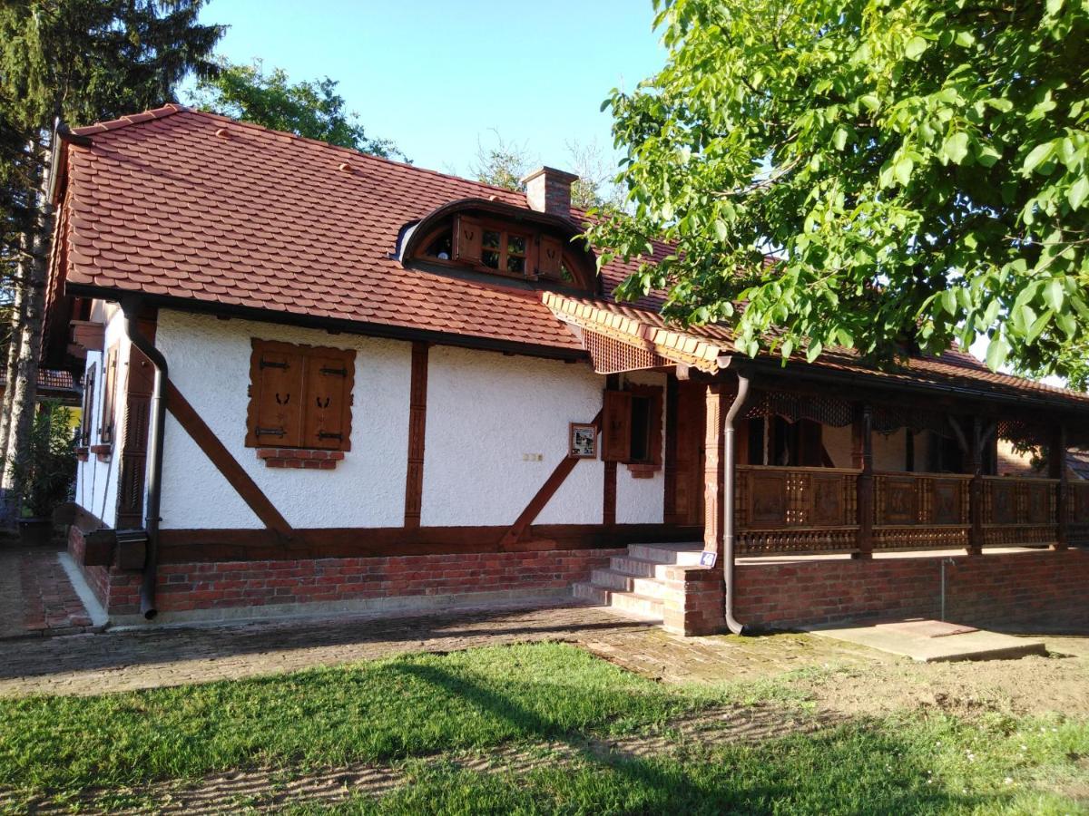 Ferienwohnung Umjetnicka Etno Kuca Luka Podravske Sesvete Exterior foto